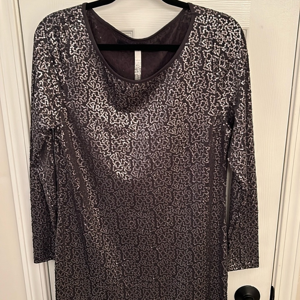 Kensie Stretch Sequin Mini